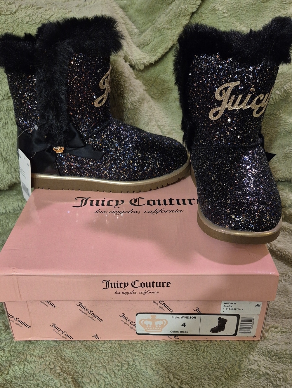 Juicy Couture Black Glitter Faux-Fur Winter Boots with Gold Logo